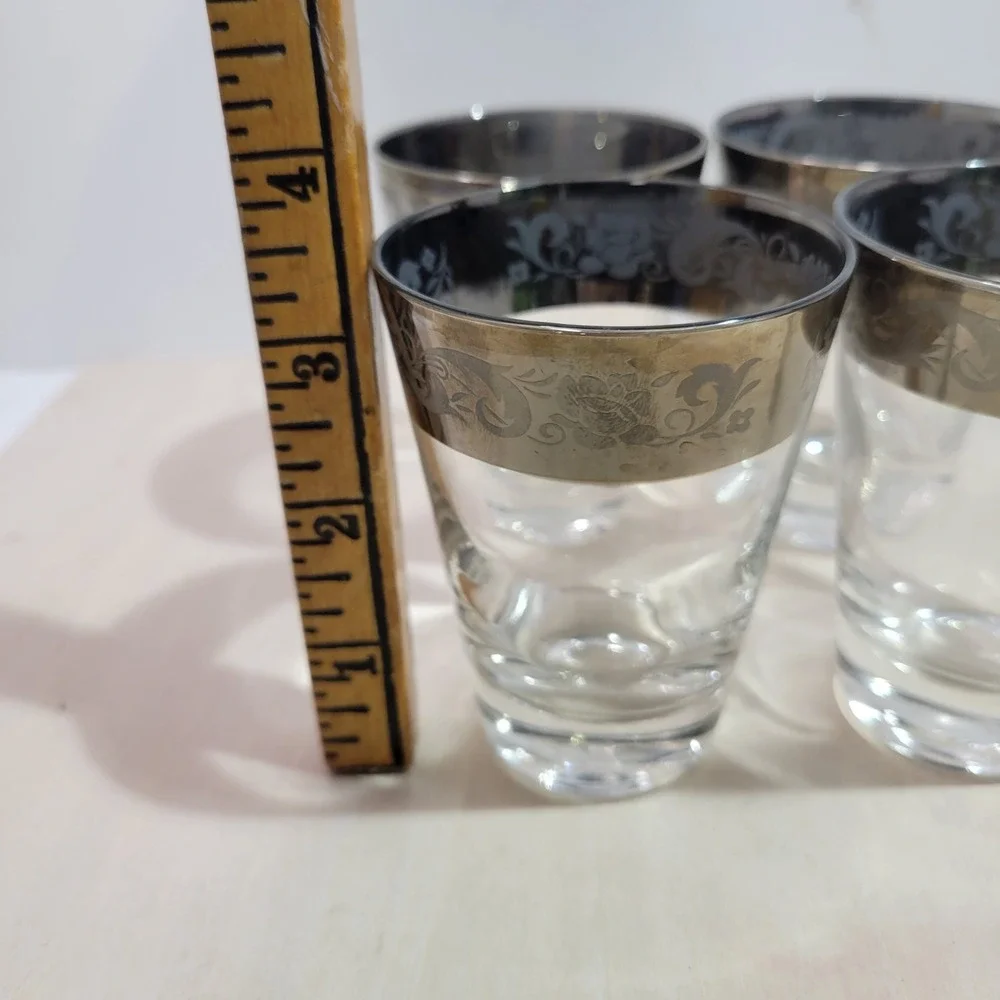 Set of 4 Clear Glass Tumblers with Silver Floral‎ Overlay Rim